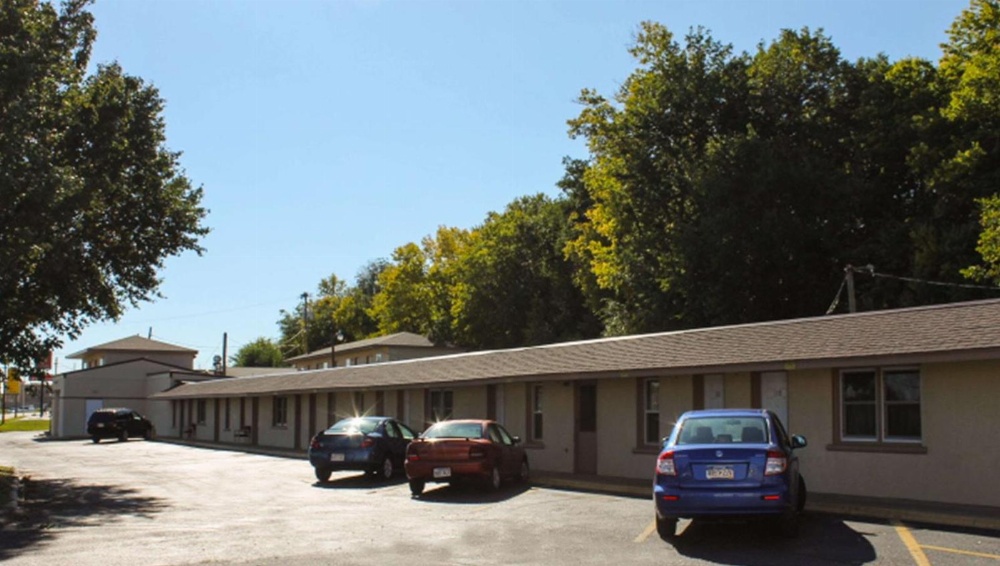 Golden Wheat Budget Host Inn