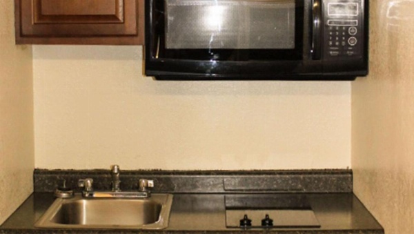 Golden Wheat Budget Host Inn image 10