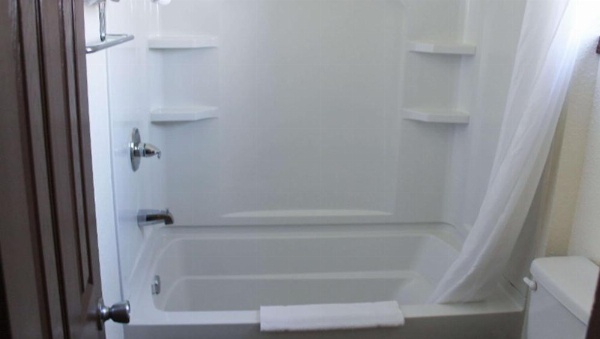 Golden Wheat Budget Host Inn image 17