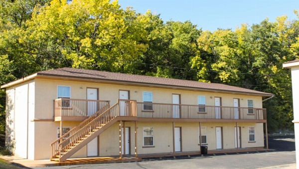 Golden Wheat Budget Host Inn Main image